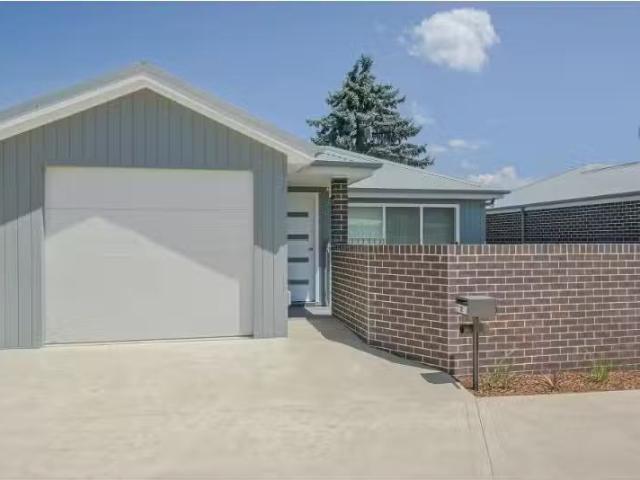 2/27 Nile Street, ORANGE Apartment for rent Listed by Propert.