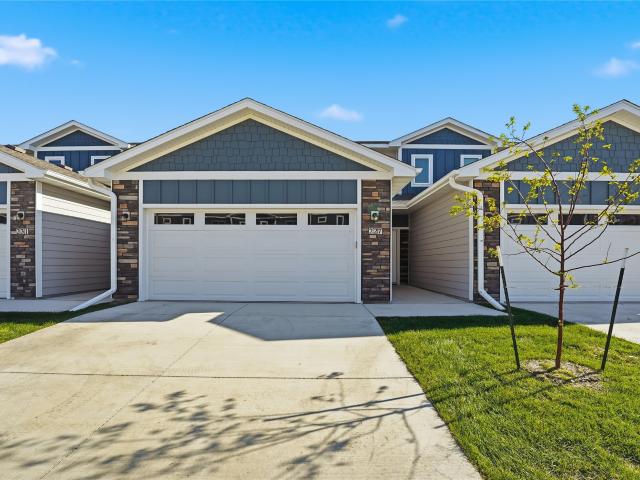 227 NW Waverly Drive