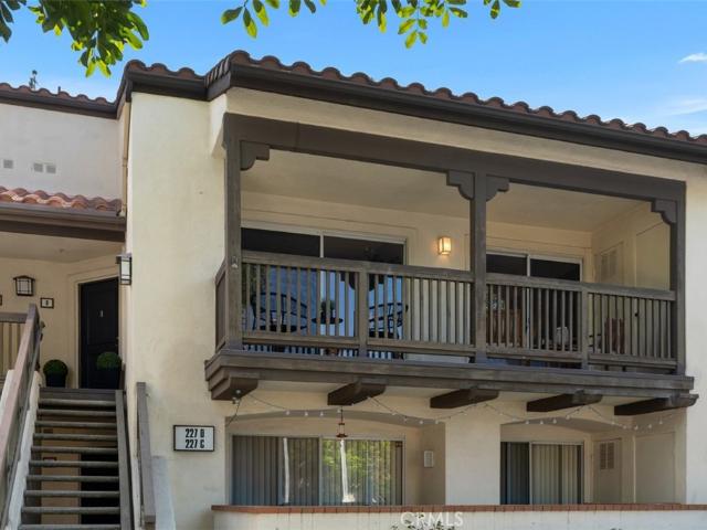 227 S Cross Creek D