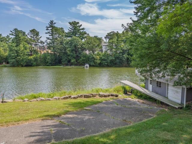 227 Sarrington Rd, Wisconsin Dells, WI