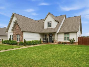 227 Promenade Cir
