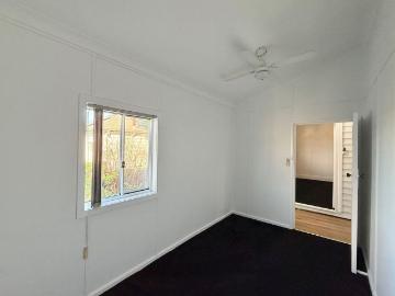 2/27 Woodstock Street, Mayfield