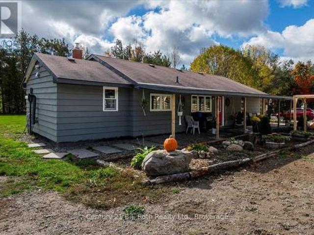 2286 Flos 10 Road, Springwater, ON, L0L 1P0 house for sale | Listing ID S13748 | Royal LePage