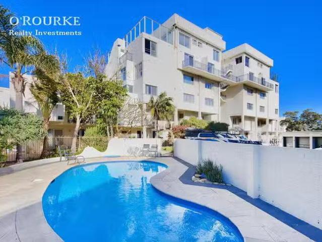 2/287 West Coast Highway, Scarborough, WA 6019