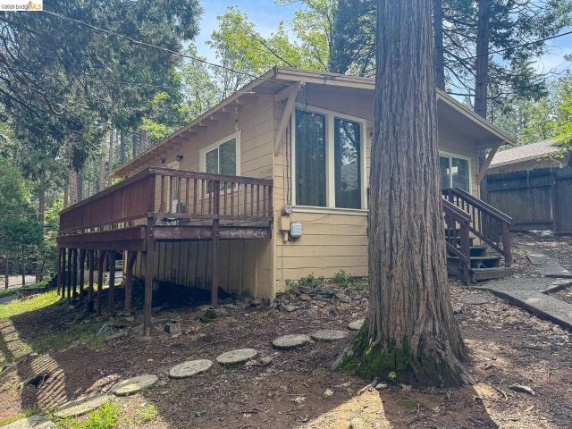 22888 Highland Dr
