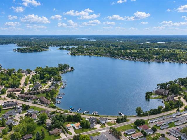 2288 N Long Lake Road