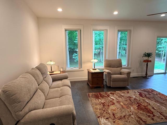 22811 Pearl Circle