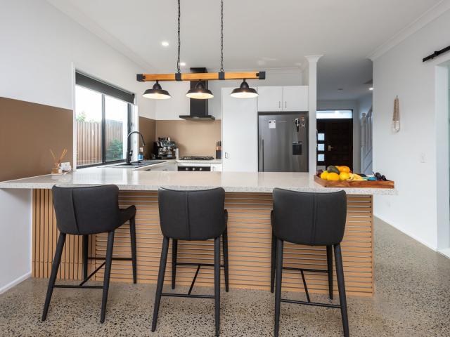 2/281 Bayview StreetRunaway Bay QLD 4216, Australia