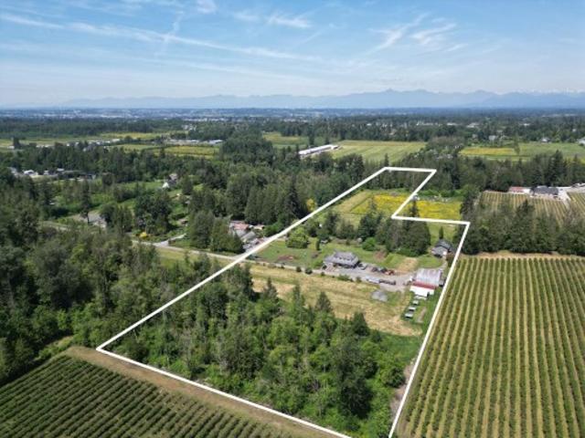 2282 Avenue, Langley, BC, V2Z 2G9 house for sale | Listing ID R3097 | Royal LePage