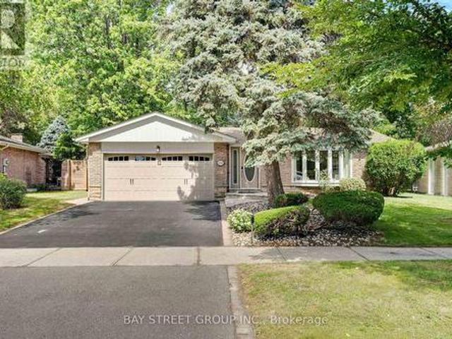2283 Devon Road, Oakville, ON, L6J 5R2 house for sale | Listing ID W13748 | Royal LePage
