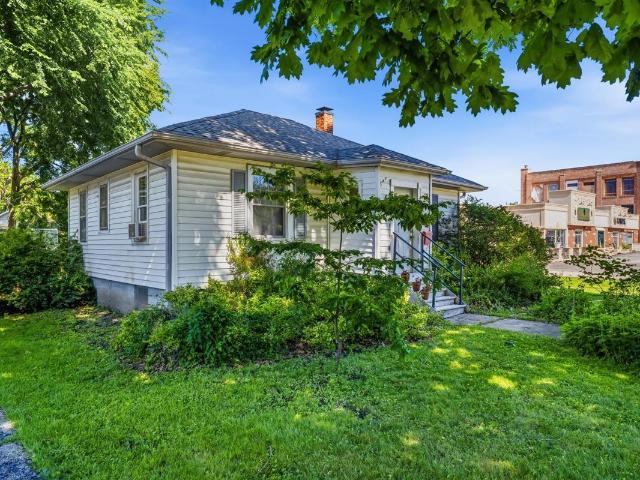 228 Anderson Boulevard