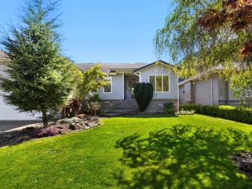 228 Balsam Avenue, Harrison Hot Springs, BC, V0M 1K0 house for sale | Listing ID R3117 | Royal LePage