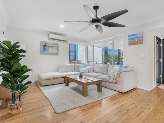 228 Gladstone avenue, Mount Saint Thomas, NSW 2500