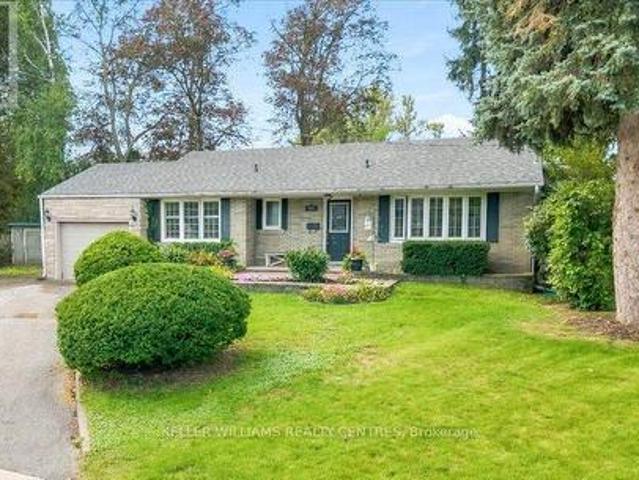 228 Kathryn Crescent, Newmarket, ON, L3Y 1M1 house for sale | Listing ID N13801 | Royal LePage