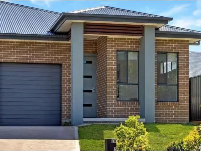 2/28 Hillgate Drive, Thornton Townhouse for rent Listed by Ty.