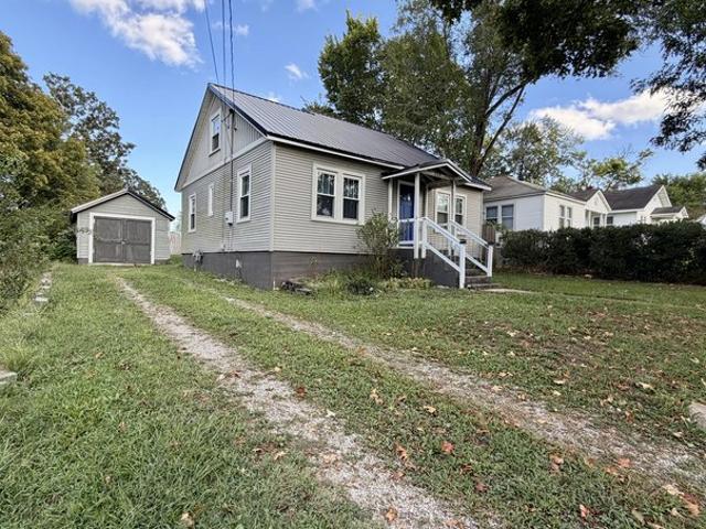 228 Hynes St, West Plains, MO 65775