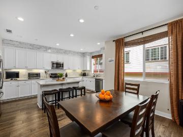 228 Johnson St, Windsor, CA 95492 | MLS #326022