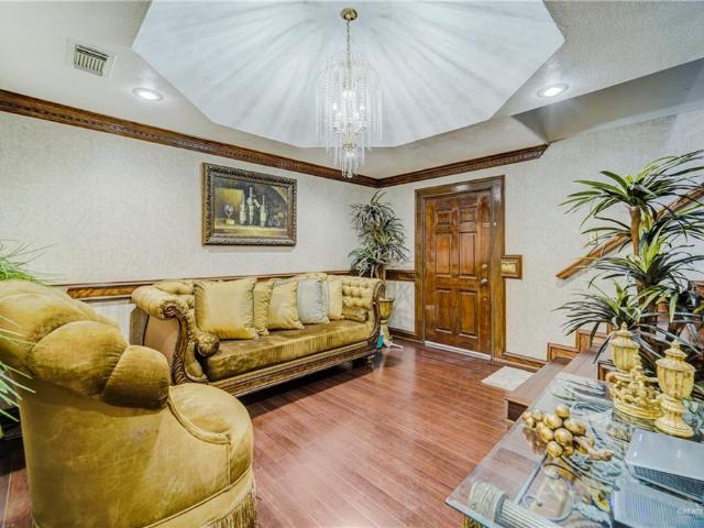 228 Oak Ridge Drive