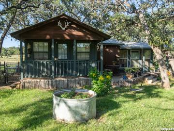 228 Post Oak Ln