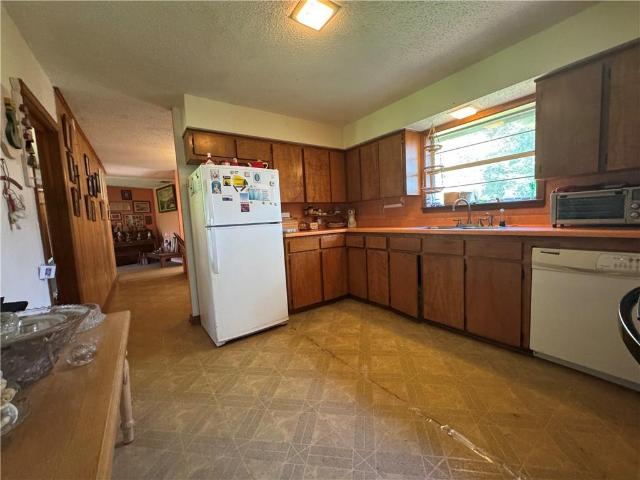 228 Pats Court