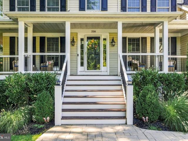 228 Quakerbridge Court