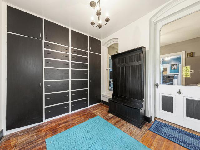 228 W 4th Street