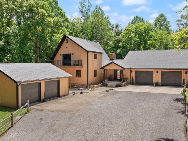 2295 E Highway 635