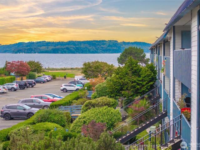 22981 Marine View Drive S # D318