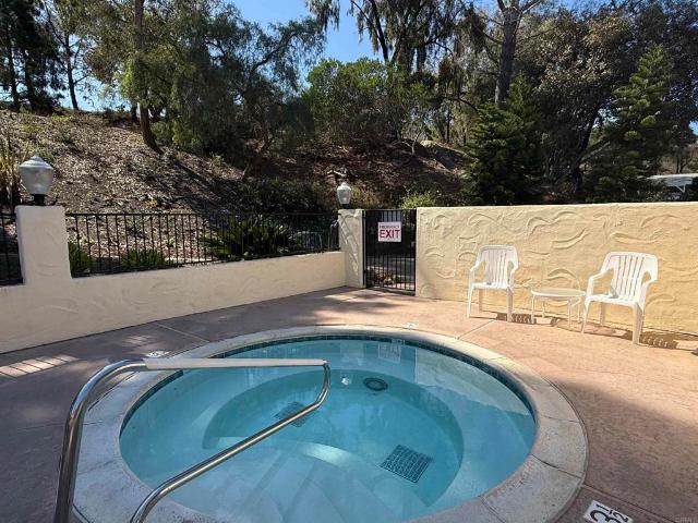2299 Lindsay Drive