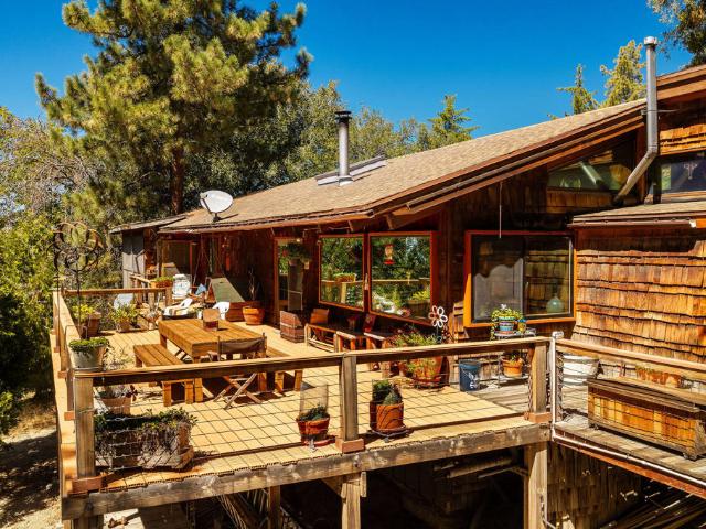 22901 Eagles Nest Drive