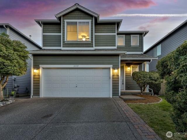 22907 SE 271st Pl, Maple Valley, WA 98038