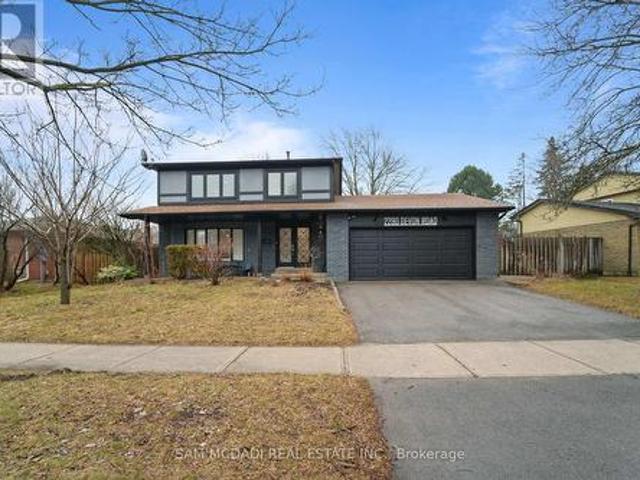 2290 Devon Road, Oakville, ON, L6J 5R4 house for sale | Listing ID W13590 | Royal LePage