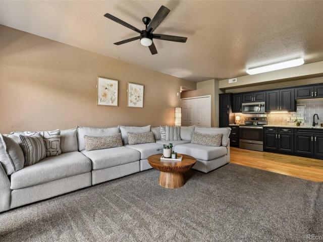 22920 E Roxbury Drive # E