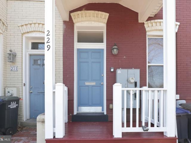 229 14th St SE, Unit 2, Washington, DC 20003 | MLS #DCDC2244
