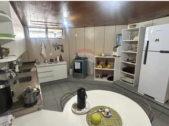 229 Área Útil Apartamento Alugar, 3 Dormitórios localizado em Rua Frei Mansueto, 115 Ed. Itapuã Mucuripe, Fortaleza, Ceará, 60175185 | Brasil