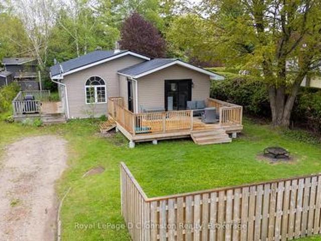 229 Edward Street, Saugeen Shores, ON, N0H 2L0 house for sale | Listing ID X13745 | Royal LePage
