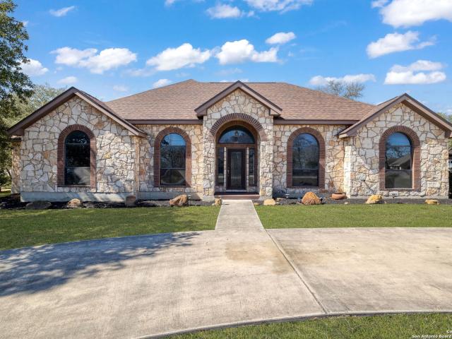 229 Legacy Trail Dr, La Vernia, TX 78121 | MLS #1845