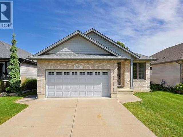 229 Meadowlark Lane, Sarnia, ON, N7S 0B6 house for lease | Listing ID 26023 | Royal LePage