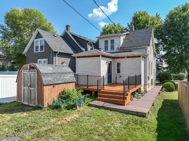 229 N 60th Avenue W