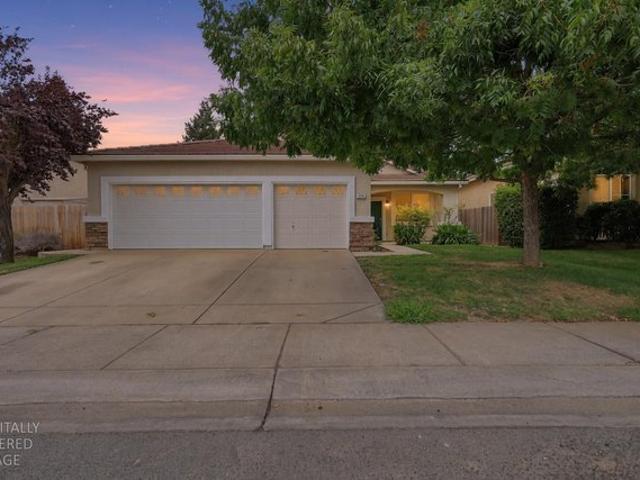 229 Royal River Dr, Yuba City, CA 95991