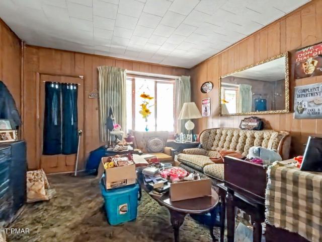 229 W Patterson St, Lansford, PA 18232 | MLS #777177