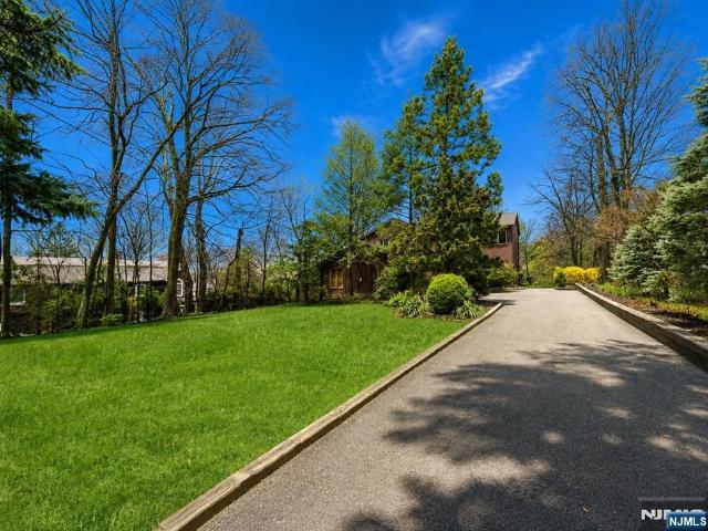 229 Werimus Road, Woodcliff Lake, US, NJ
