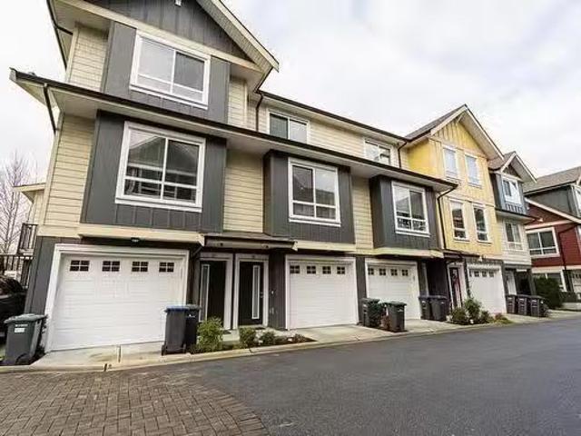 22 430 Duncan Street, New Westminster, BC, V3M 0M2 townhouse.