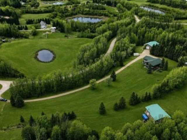 22 52 Rge Road 15, Rural Parkland County, AB, T7Z 2V6 Luxury House for sale | Listing ID E4488 | Royal LePage Carriage Trade Luxury Properties