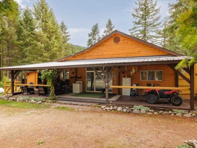 22 635 Highway, Beaverdell, BC, V0A 1H0 house for sale | Listing ID 10402 | Royal LePage