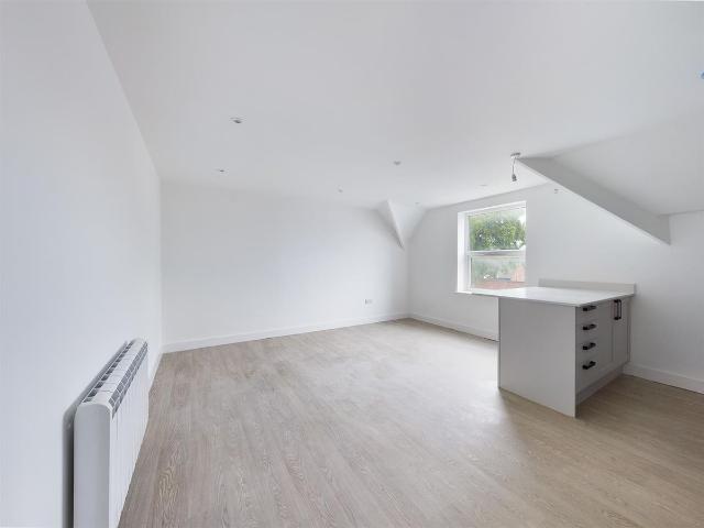 22 24 Station Road, Urmston, Trafford M41, 2 bed flat to rent, £950 pcm | PrimeLocation