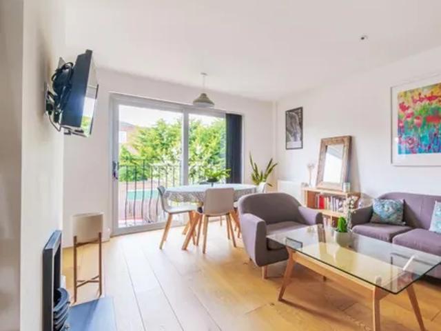 22 24 Stanmore Gardens, London, TW9 2HN, United Kingdom | 2 bed apartment for rent #138592255 | Rentberry