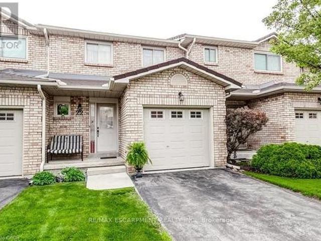 22 391 Stone Church Road E, Hamilton, ON, L9B 2H2 townhouse for sale | Listing ID X13686 | Royal LePage
