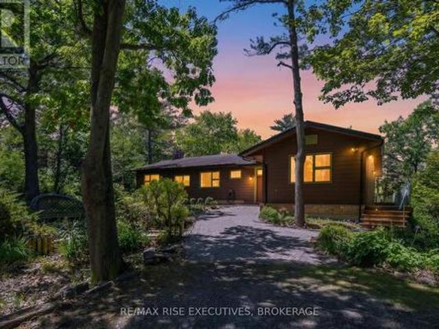 22 The Point Road, Kingston. East Incl Cfb Kingston, ON, K7K 5E2 house for sale | Listing ID X13433 | Royal LePage