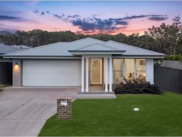 22 Tuerong Street, Gwandalan House for rent Listed by Olivia.
